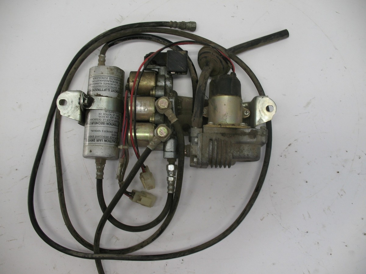 85 YAMAHA VENTURE ROYALE XVZ1200 XVZ 1200 AIR COMPRESSOR DRYER
