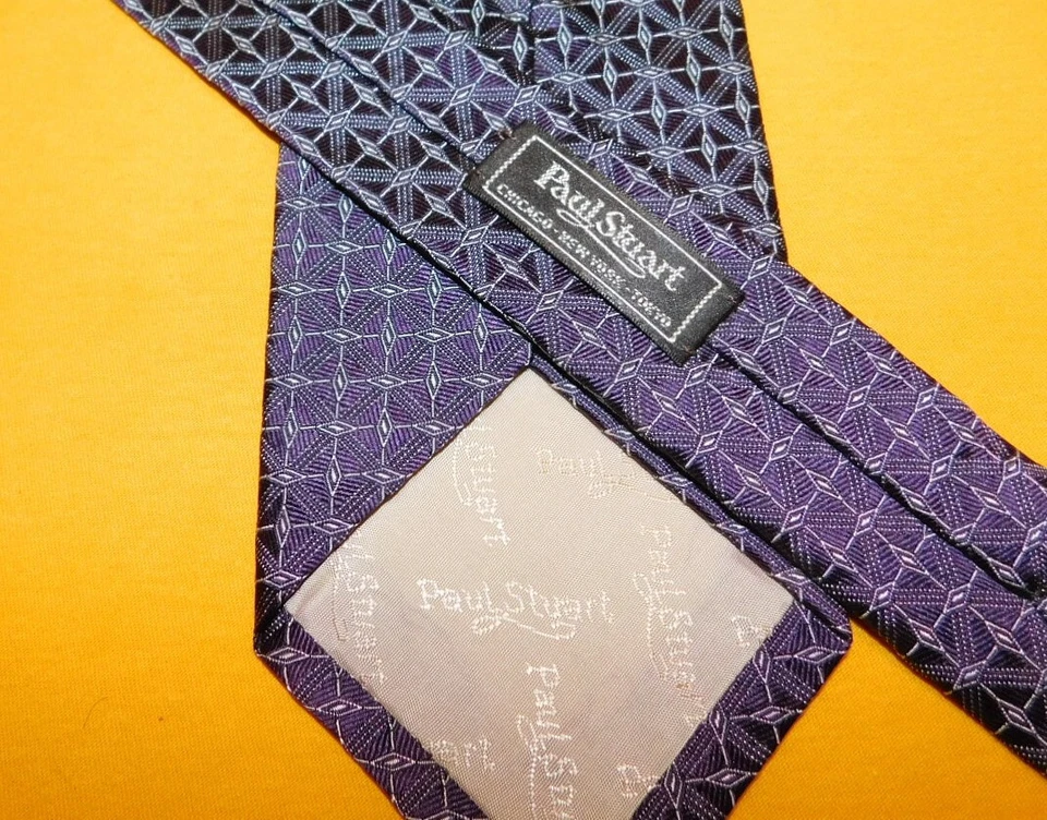 PAUL STUART MADE IN ENGLAND PURPLE/WHITE CROSS STRIPED TIE - DESIGNER TIES. - Image 3 of 3