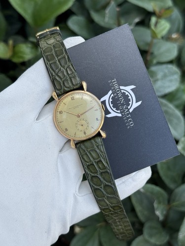 Vacheron Constantin Vintage • 32mm • 18K Yellow Gold • Teardrop Lugs • Cal. V458