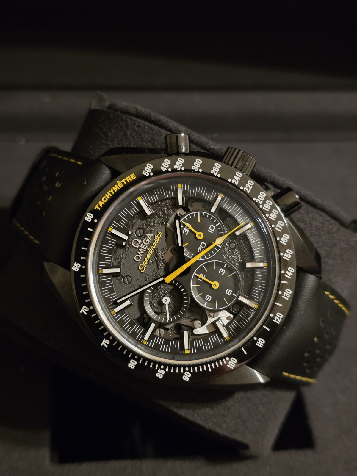 2024 OMEGA Speedmaster Apollo 8 Dark Side of the Moon !WARRENTY UNTIL 2030!