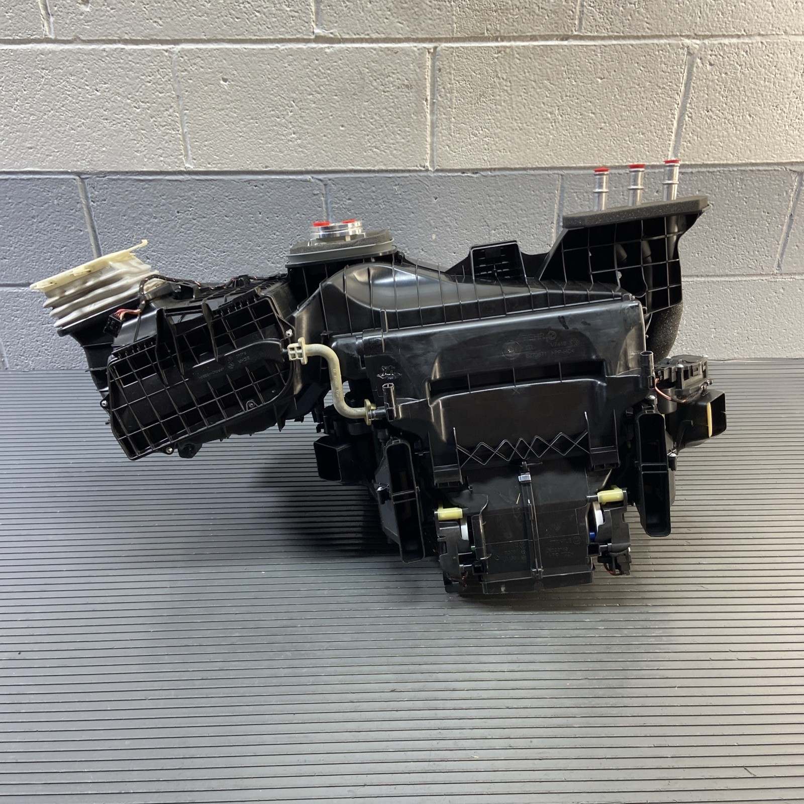 2017-2023 Rolls Royce Dawn RR6 HVAC Heater Box Blower 16k Miles OEM *NOTE
