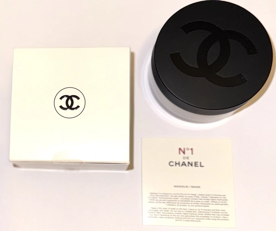 Masque revitalisant camélia rouge Chanel n°1 de Chanel 50g - Photo 3/3