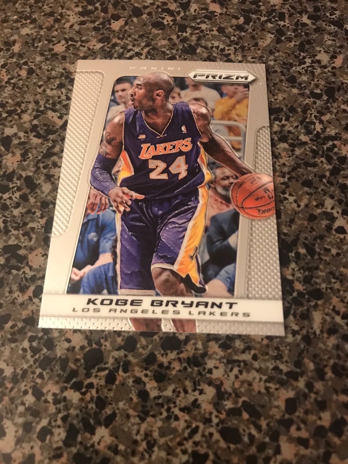 2012-13 Panini Prizm Kobe Bryant #24 NM BEAUTY 1st Year PRIZM Bball LAKERS