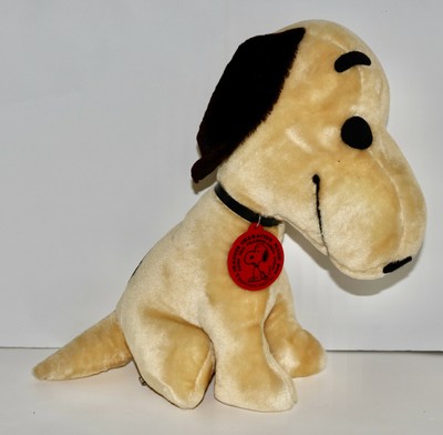 plush snoopy dog