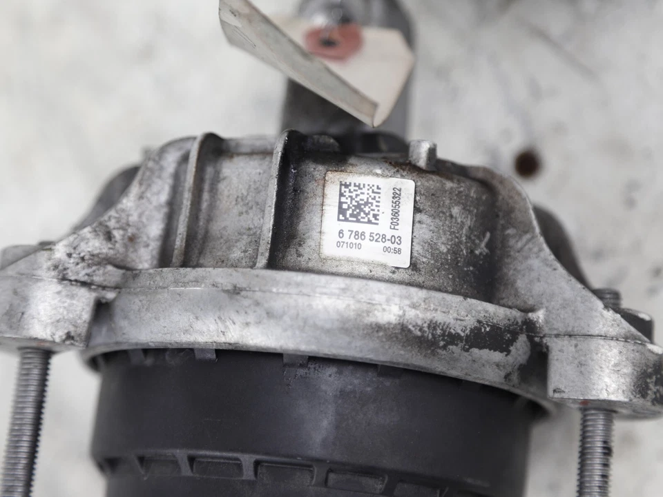  11-17 BMW F01 F07 F10 F13 535I 640I 740I MONTAJE MOTOR PASAJERO DERECHO OEM Foto 3 de 4