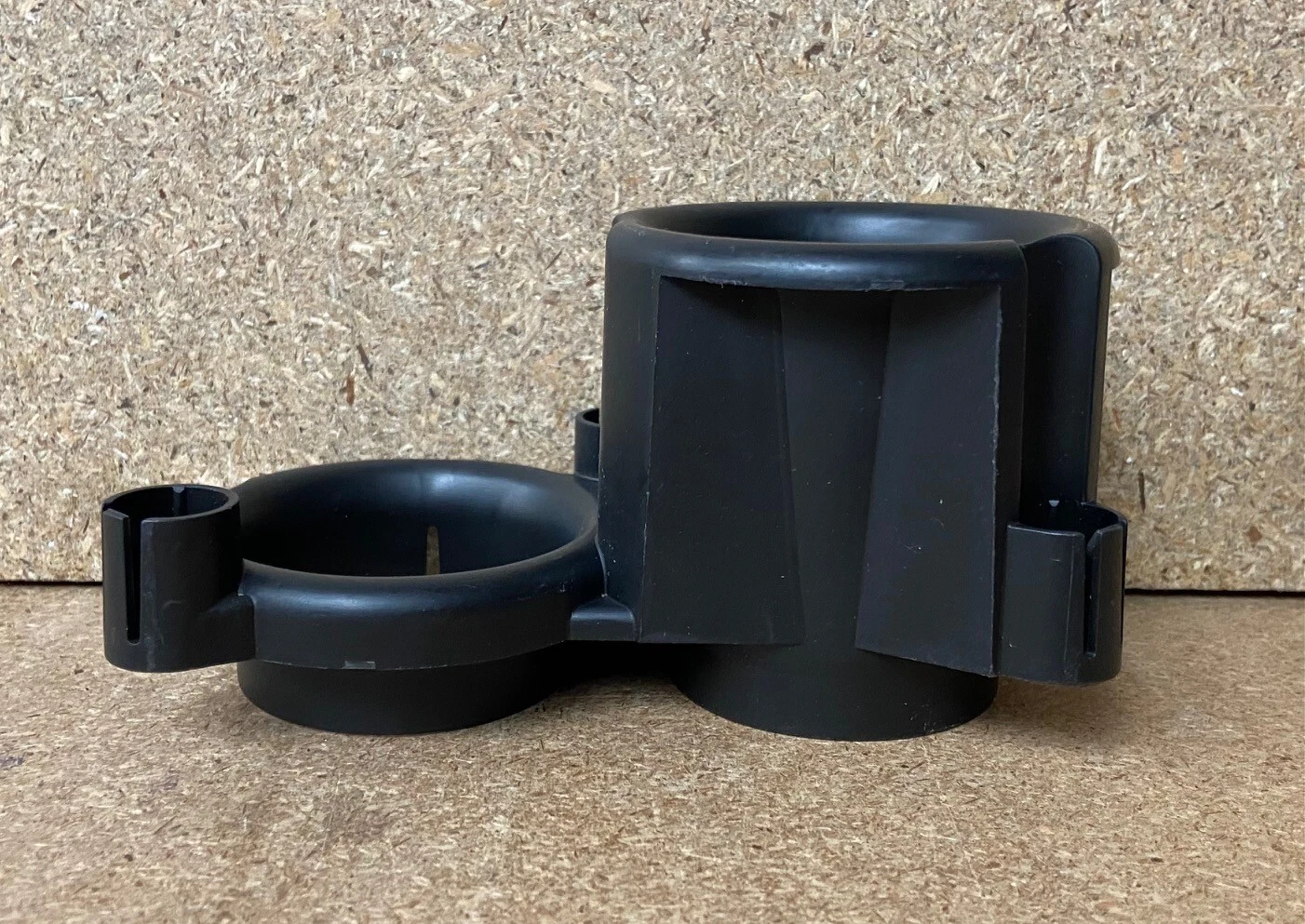 FUNNEL, OUTLET RH