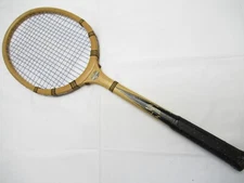 VINTAGE N.J. MAGNAN CORP. "ARISTOCRAT" WOOD TENNIS RACQUET. ANTIQUE/DISPLAY