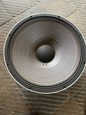 Jbl 2225 H Professional Tieftöner Basslautsprecher Kinolautsprecher Schutzgitter