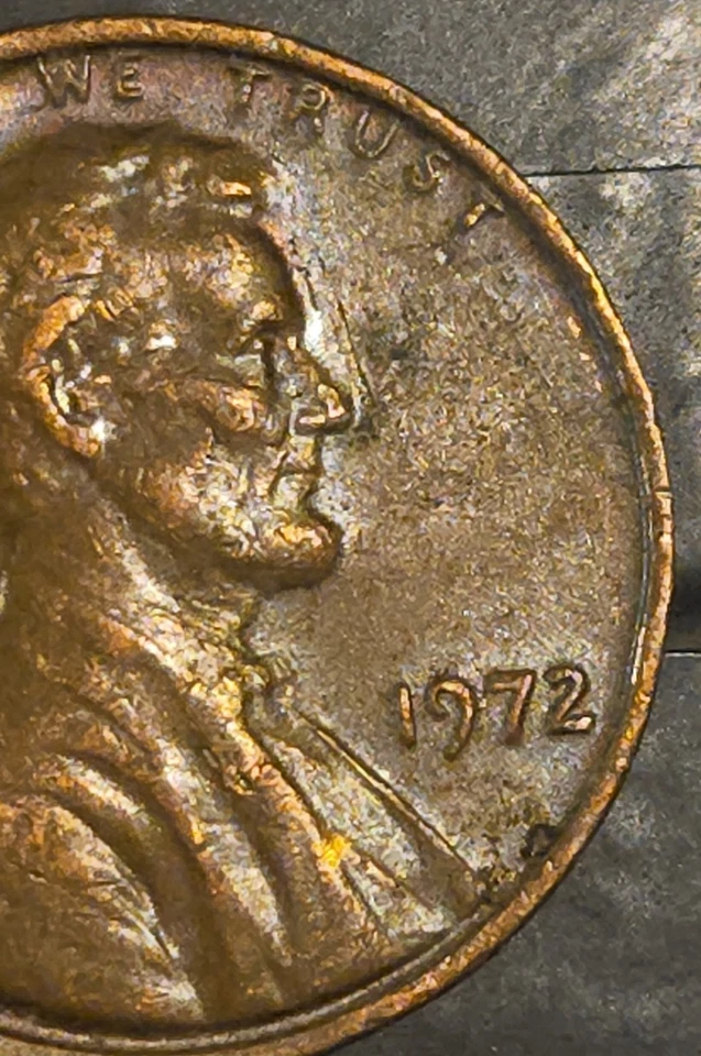 1972 Lincoln Cent FS-101 Doubled Die Obverse – LIBERTY / IN GOD WE TRUST / Date - Image 4 of 4