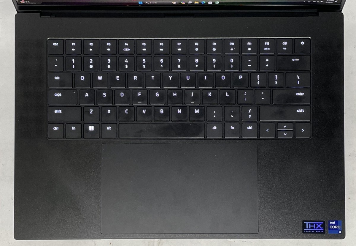 Razer Blade 16 RZ09-0510 Laptop 96GBs RAM - 5TBs HD (Early 2024 