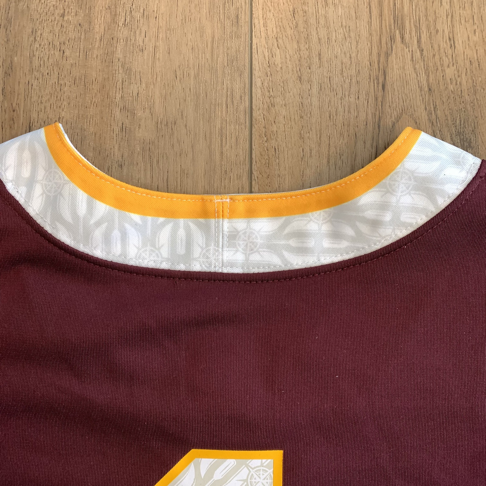 Maglia calcio Nike Untouchable Minnesota Gophers bambini giovani M fila la barca RTB