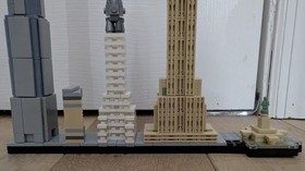 LEGO ARCHITECTURE: New York City (21028) WITH ORIGINAL BOX AND INSTRUCTIONS