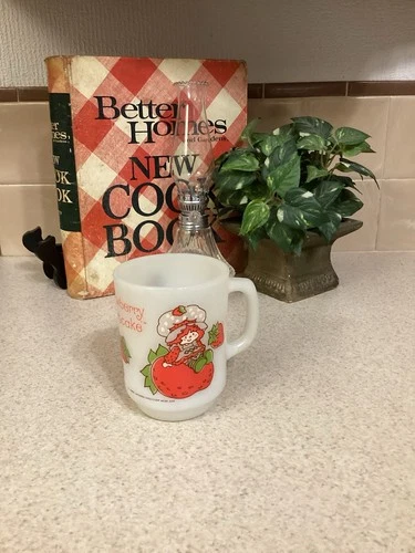Vintage Anchor Hocking Strawberry Shortcake  Milk Glass Mug 1980