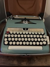 Vintage Typewriter Keys 46-Key Manual Typewriter - Smith Corona thumbnail