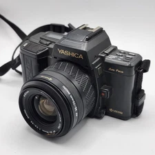 Yashica 230-AF 35mm Camera Auto Focus w/ 35-70 3.3-4.5 Lens