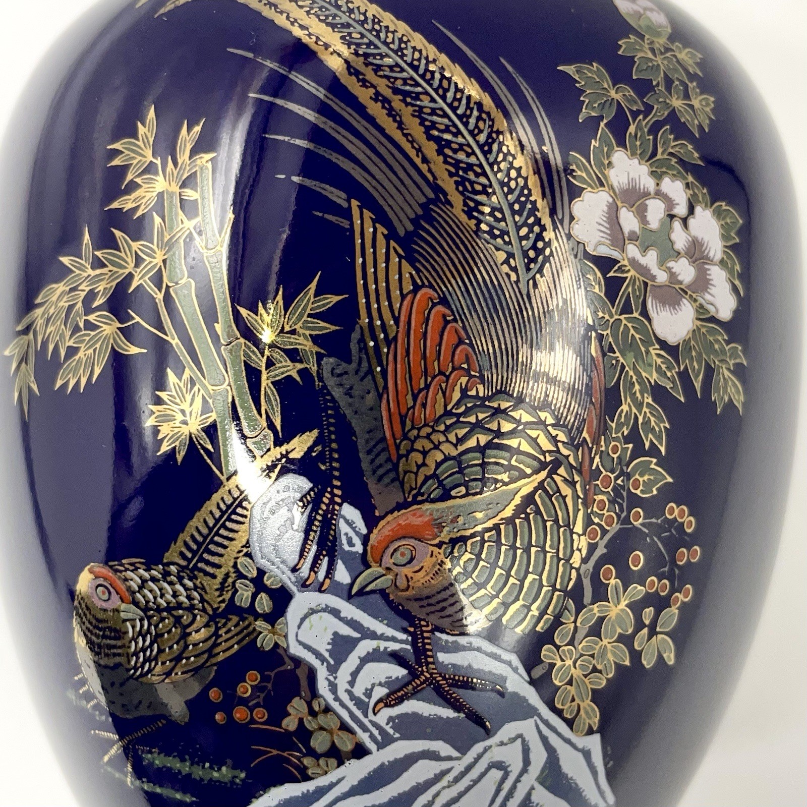 Cobalt Blue Gilded Pheasant Ginger Jar – Hand-Decorated Asian Porcelain