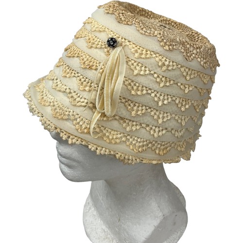 1950s Black Straw Netted White Satin Accented Union Made 