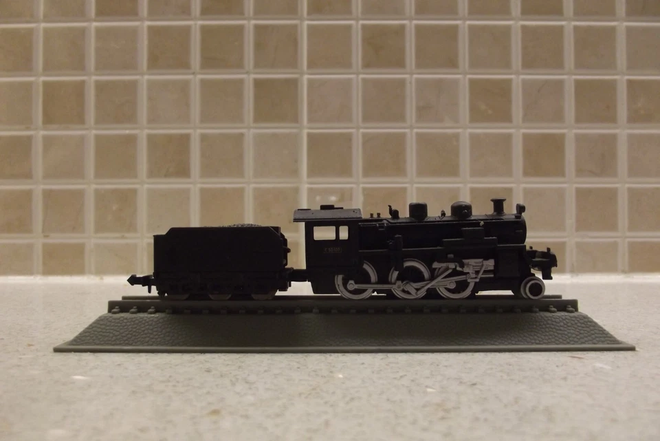 DELPRADO JAPINESE RAILWAYS C50 STEAM LOCOMOTIVE BLACK 1/160 SCALE.DISPLAY ONLY - Image 3 of 4