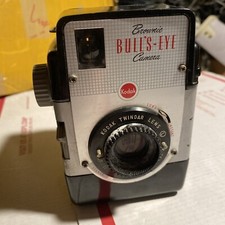 Lot Of 3 Vintage Camera Kodak Brownie BULL  S EYE 620  EKTRALITE 10, Vivitar 600