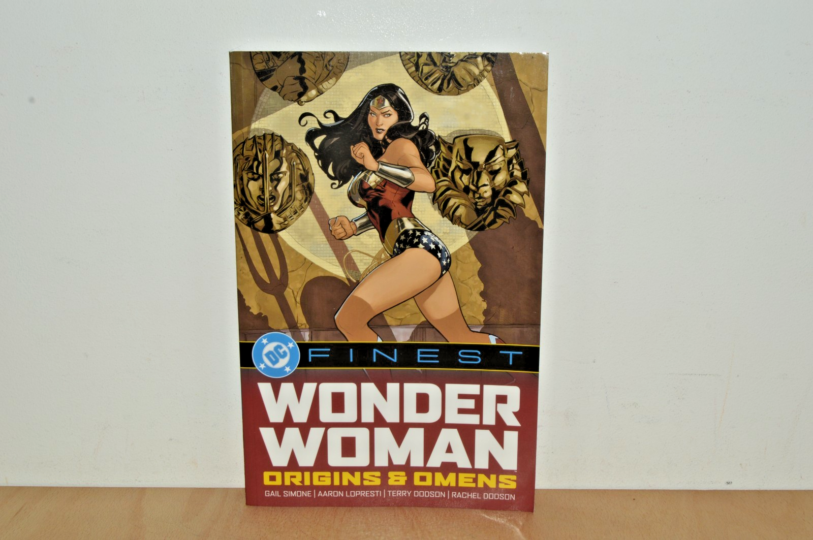 DC Finest: Wonder Woman Origins and Omens - Gail Simone (#G1) 1st Printing