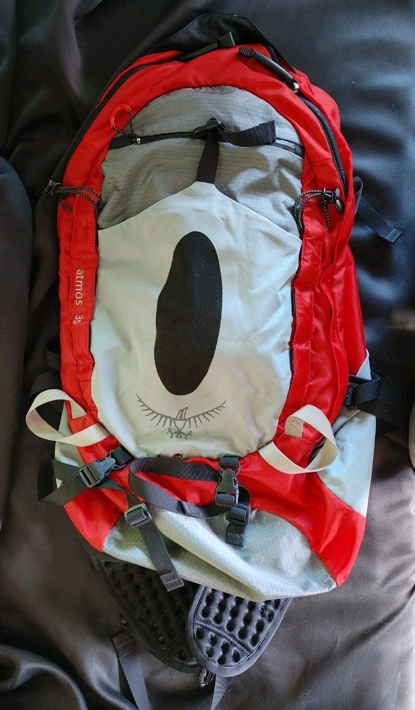 Osprey Atmos 35 Hiking Backpack Size L with Airspeed Suspension and Hydration Ready  -image