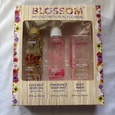 BLOSSOM Spa Pack Coconut Body Oil Red Orchid, Rose Petals Body Mist  Body Wash