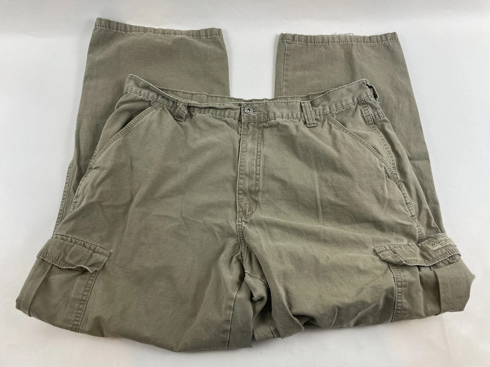 Wrangler Pants, Men's Size 38x32, Tan, Cargo, Pockets, Straight
