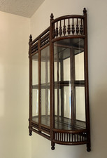 ANTIQUE VICTORIAN STICK & BALL MAHOGANY WALL MOUNT CURIO CABINET