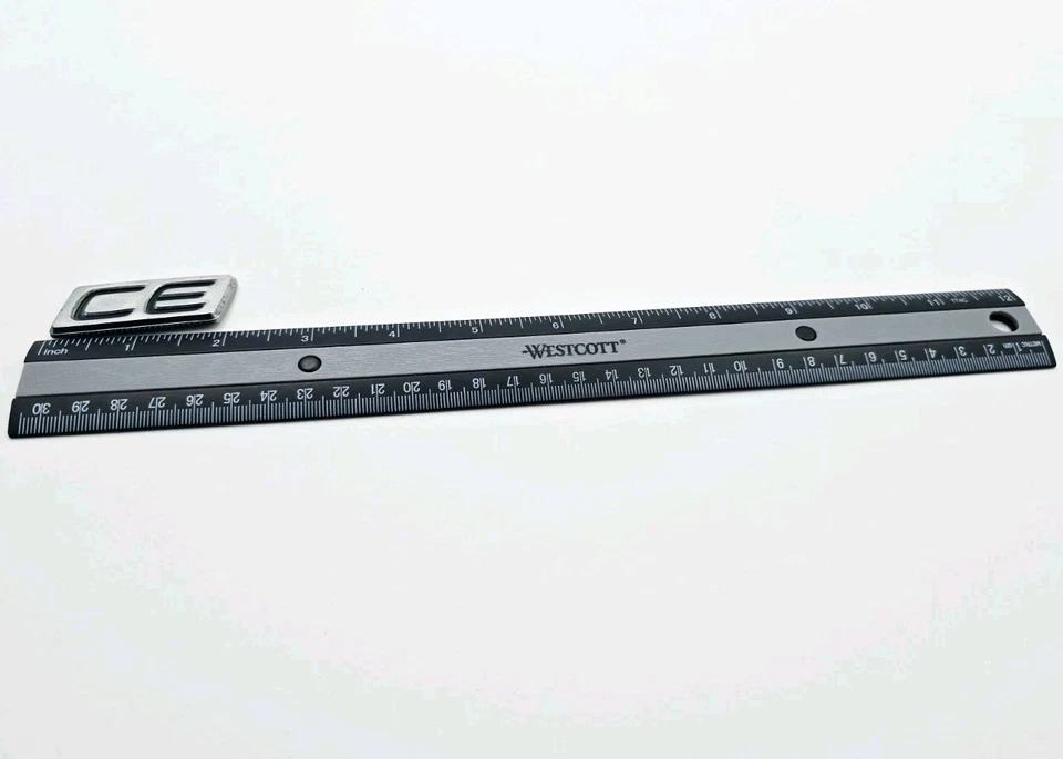 2003-2013 TOYOTA COROLLA CE REAR LETTERS CHROME LOGO LID EMBLEM BADGE OEM - Imagem 2 de 3