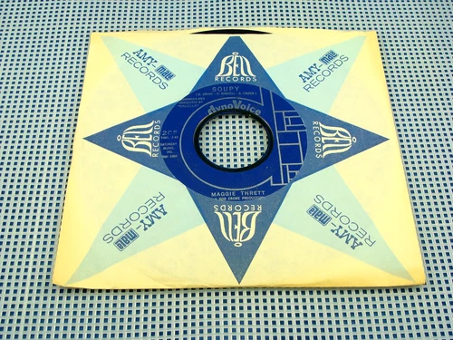 MAGGIE THRETT - Soupy / Put A Little Time Away - 1965 VG+++ USA "DynoVoice" 45