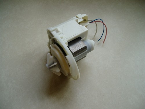 Original Siemens Spülmaschinenpumpe aus SE63E331EU