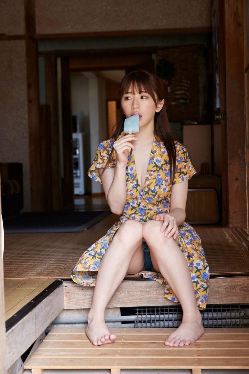 LOVE Mirei Uno Photo Album Book Japanese Sexy Actress Japan New