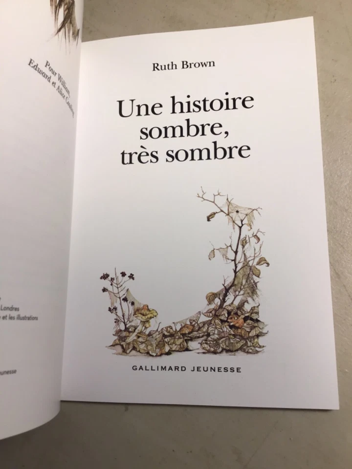 Une Histoire Sombre Tres Sombre by Ruth Brown (SWEDISH EDITION) PB Book - Image 4 of 4