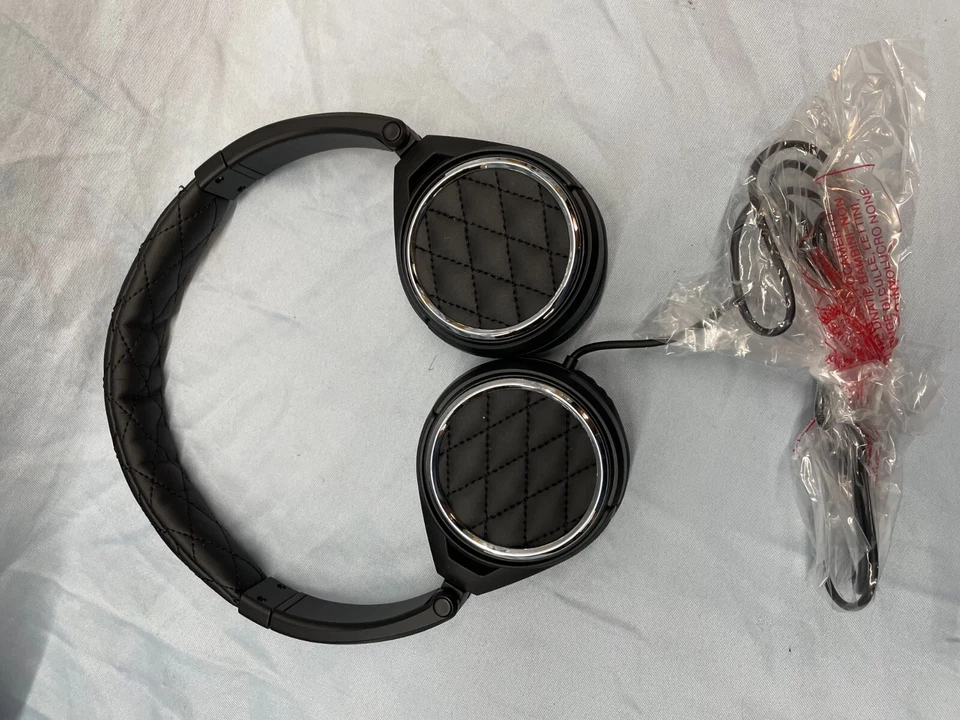 BIGR Audio Madison Avenue Black High End Wired - Image 3 of 4