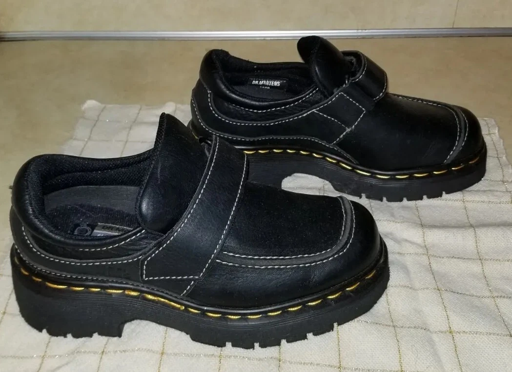 Dr martens velcro strap deals boots