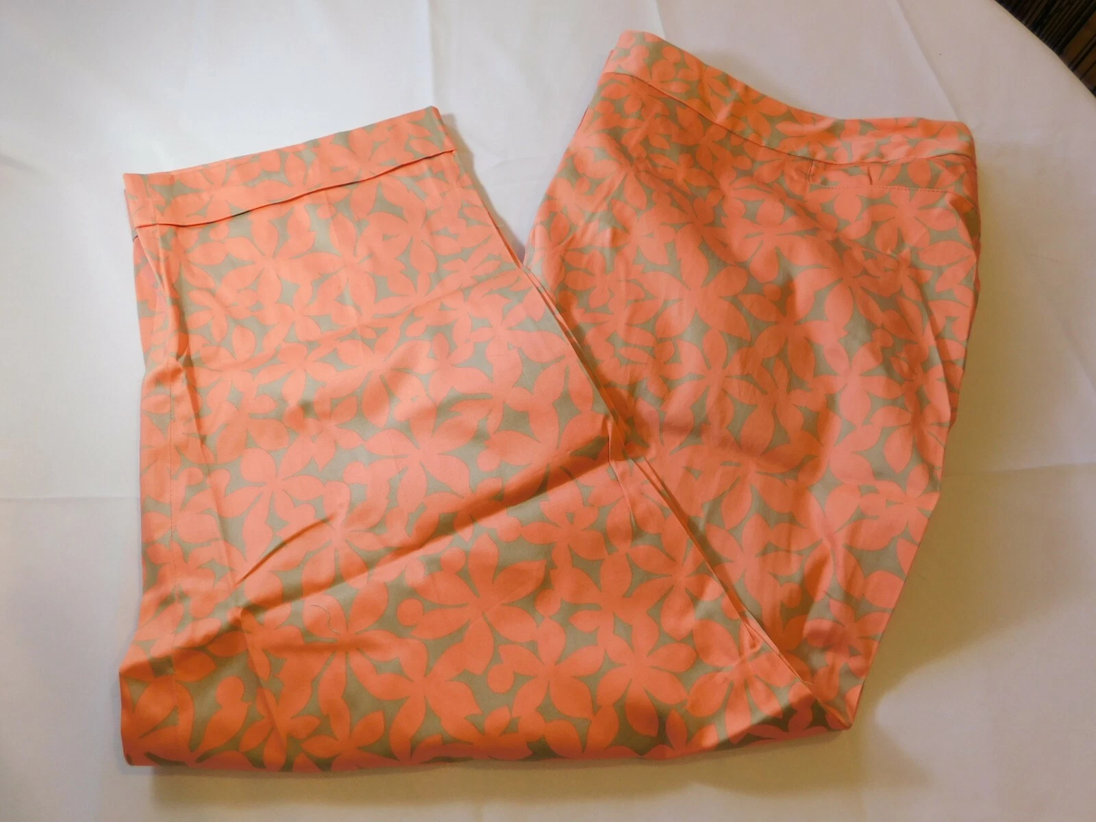 Lane Bryant Women's Ladies Cropped Capri Pants Ankle Classic Slim Fit Hip-Ankle