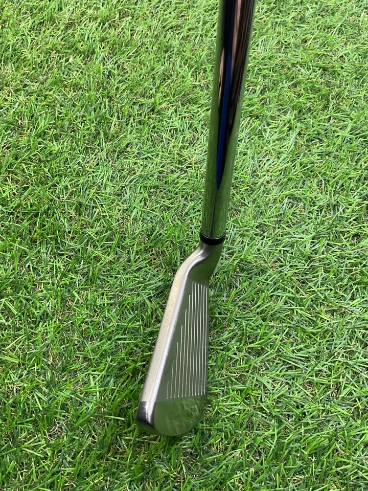 Wilson Fat Shaft 5 Iron - Image 3 of 4
