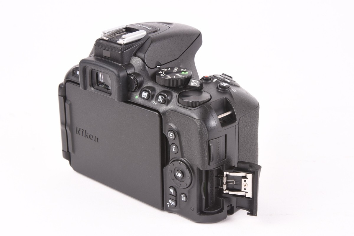 Nikon D5500 DSLR 24.2MP DX Camera Body Sutter Count:38k #Z-85119