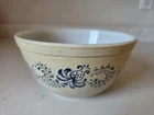 Vintage PYREX Homestead #402 Nesting Mixing Bowl Very Good 1.5 Quart EUC