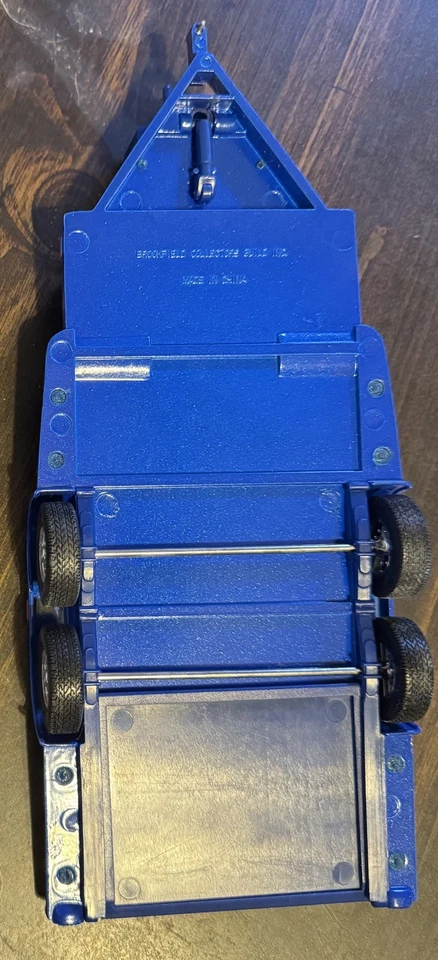 1/24 BROOKFIELD Action 1998 #24 JEFF GORDON 24K GOLD Dupont 3 X Champ Trackside - Image 4 of 4