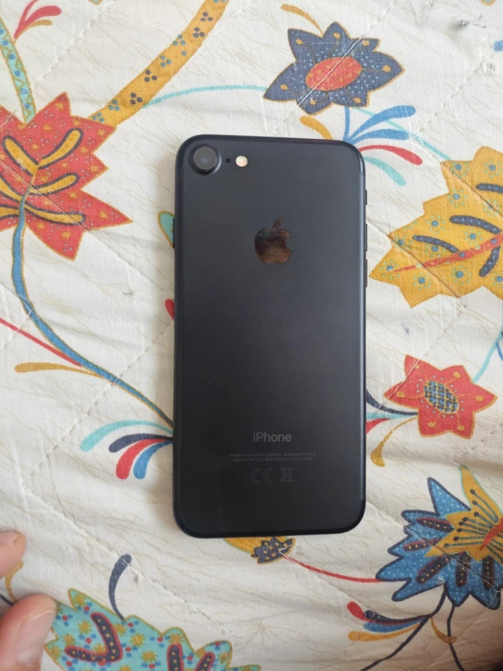 Apple iPhone 7 A1778 Nero Opaco Black 3620 - Immagine 3 di 4