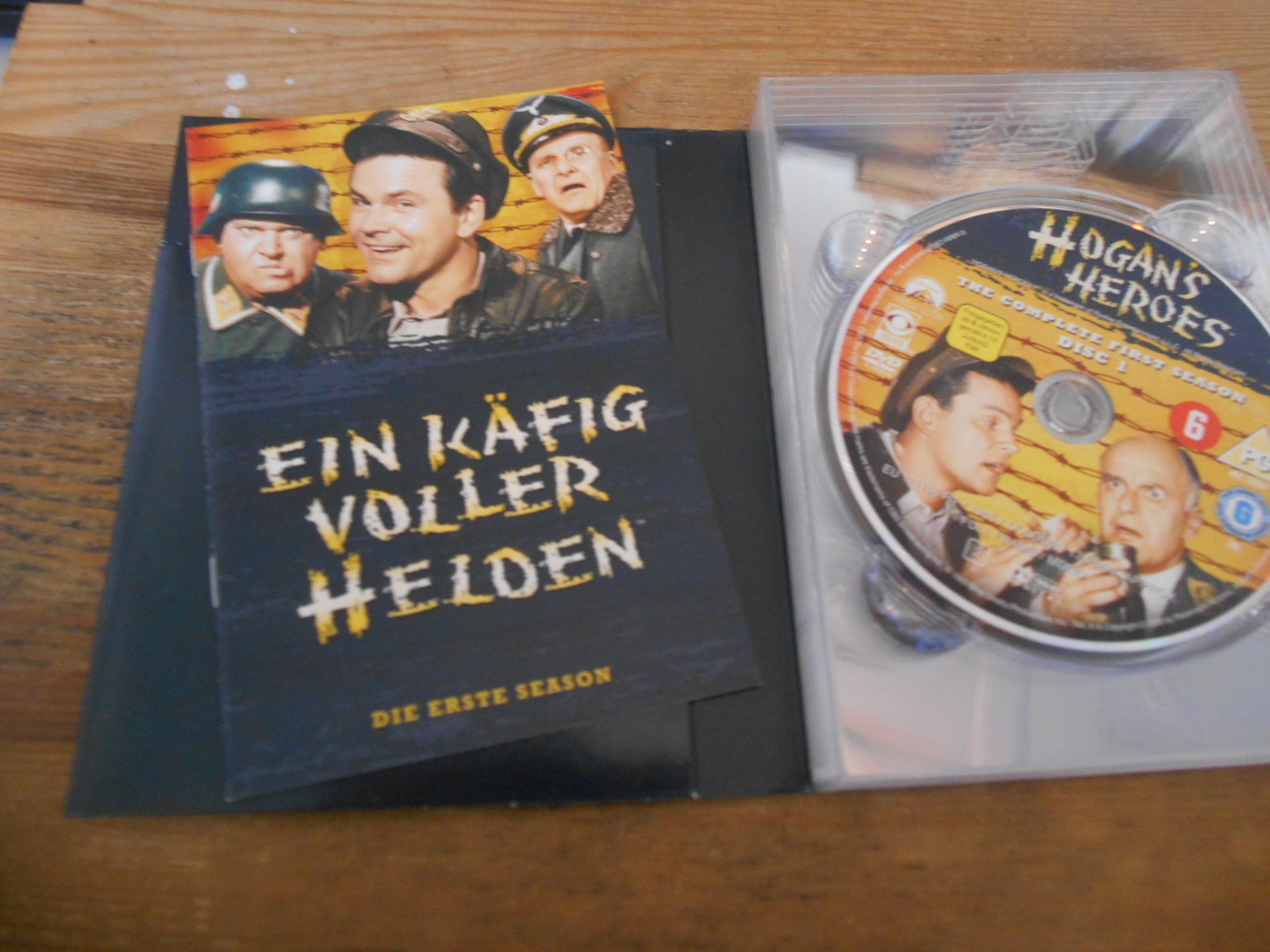 Ein Käfig Voller Helden Der Krieg Ist Aus DVD Serie Ein Käfig voller Helden - Season 1 (5 Disc / 32 Folgen) FSK
