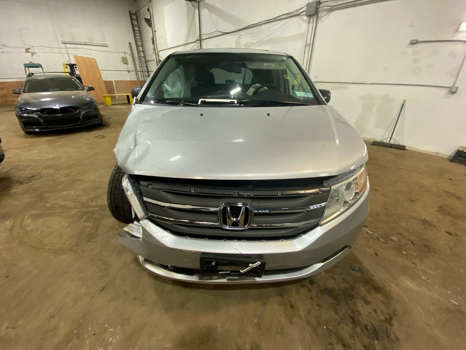 Used Rack and Pinion Assembly fits: 2013 Honda Odyssey Power Rack and Pinion Gra Foto 2 de 4