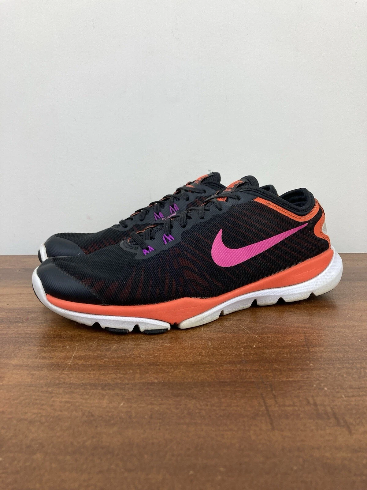 Chaussures de course baskets noires Nike Flex Supreme TR 4 819026 005 pour femme pointure 7,5