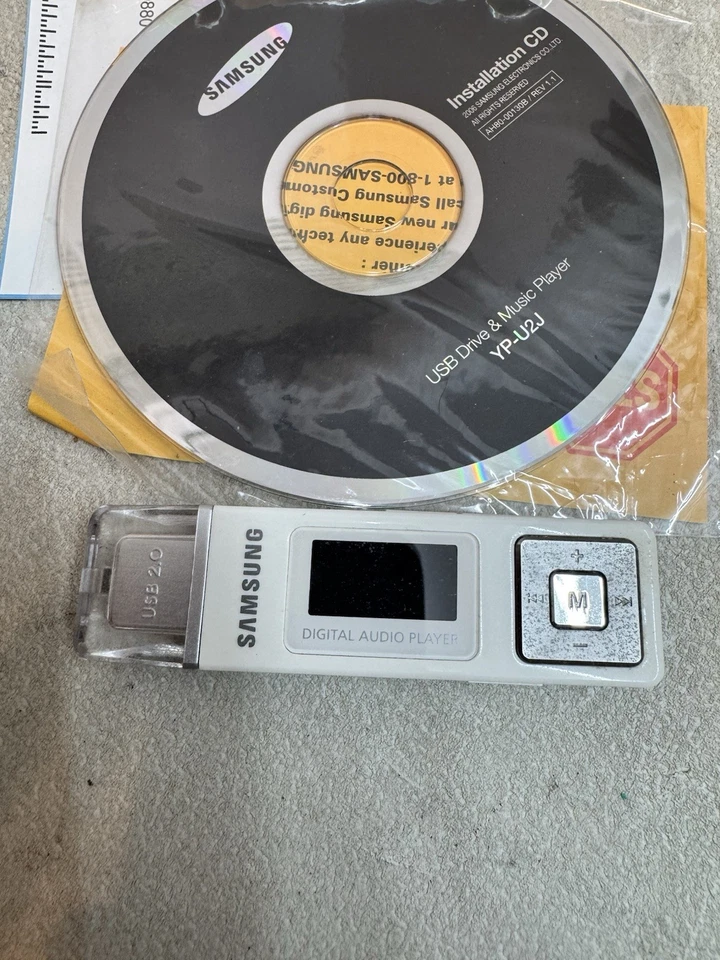 Samsung YP-U2J Ultra Portátil USB Dongle Reproductor de Audio Digital 512 MB - ¡SIN PROBAR!! Foto 3 de 4