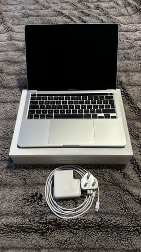 Apple MacBook Pro 13in (256GB SSD, M1, 8GB) Laptop - MYD82B/A (November, 2020) - Afbeelding 4 van 23