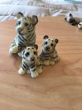 Mini White Tiger Cub Figure Set Of 3