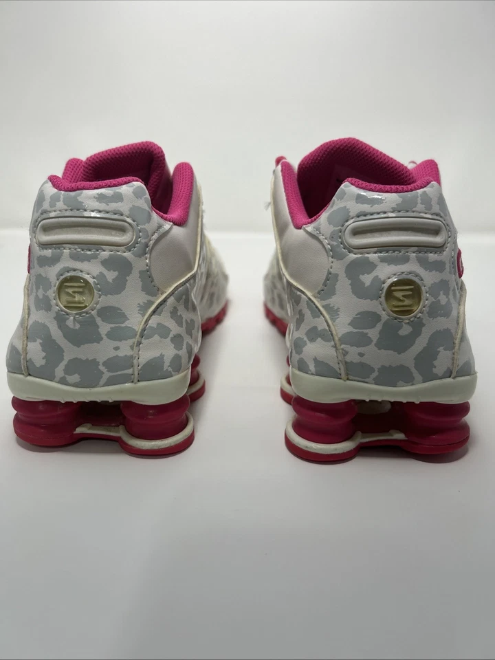 Nike Shox NZ LE Sneakers Women’s Size 9 Cheetah Print Hot Pink/Gray 636088-110 - Image 4 of 4