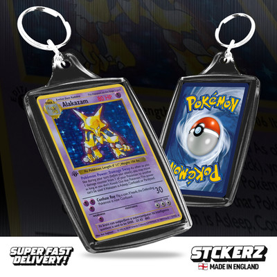 1. EDITION BASE SET POKEMON INSPIRIERT MINI SCHLÜSSELANHÄNGER *MEHRERE OPTIONEN* KEYCHAIN
