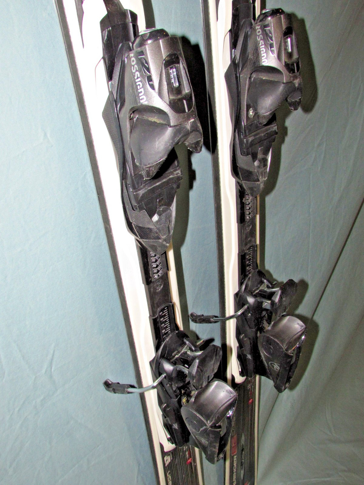 Rossignol AVENGER 82 Carbon skis 162cm Rossi Axium 120 TPX adjustable bindings ~